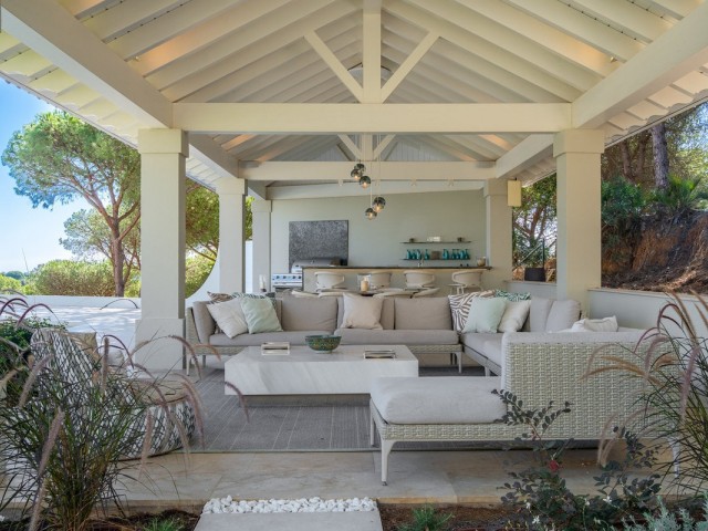 7 Bedrooms Villa in Sotogrande