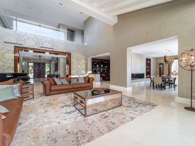 7 Bedrooms Villa in Sotogrande