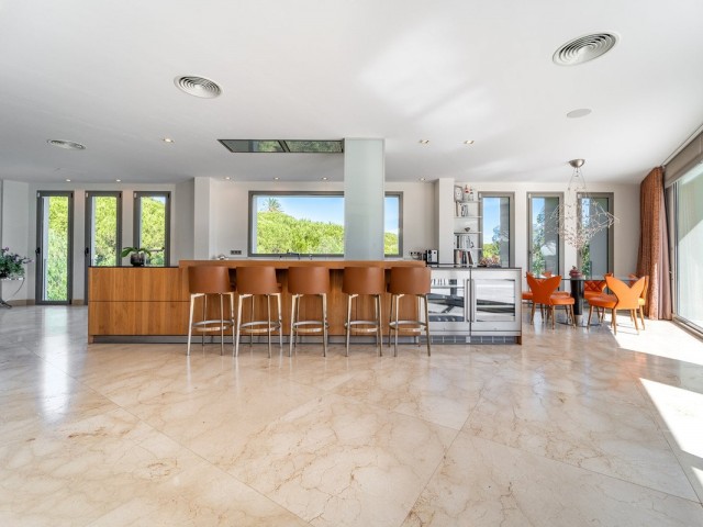 7 Bedrooms Villa in Sotogrande