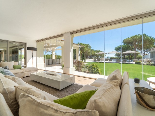 7 Bedrooms Villa in Sotogrande