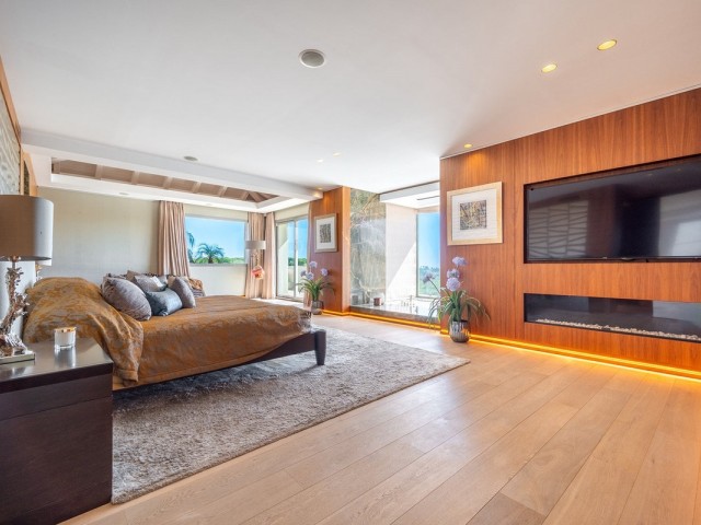 7 Bedrooms Villa in Sotogrande