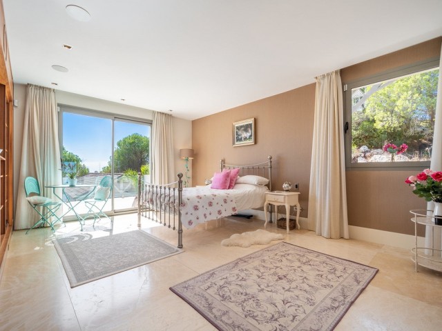 7 Bedrooms Villa in Sotogrande