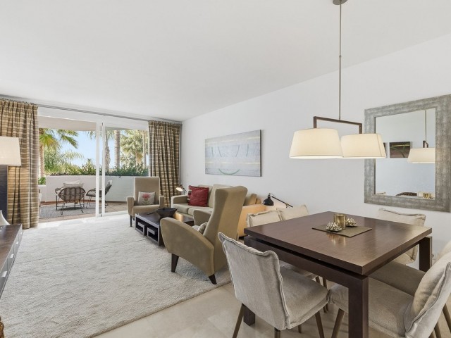 3 Bedrooms Apartment in Nueva Andalucía