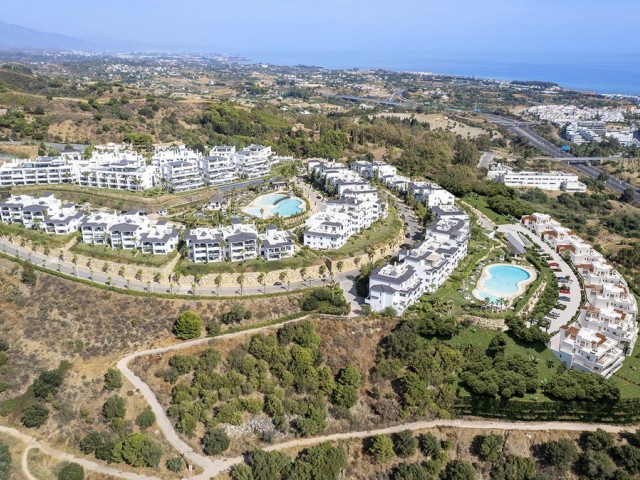 2 Bedrooms Apartment in Estepona