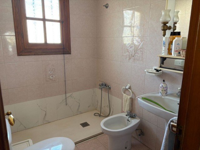 5 Bedrooms Townhouse in Estepona