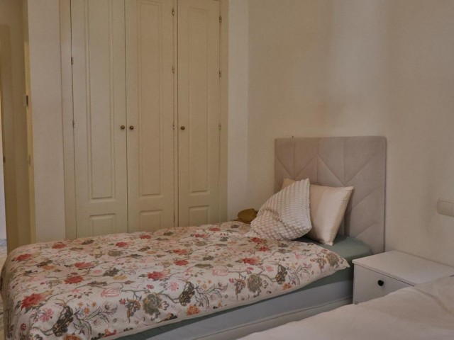 Apartamento con 3 Dormitorios  en Mijas