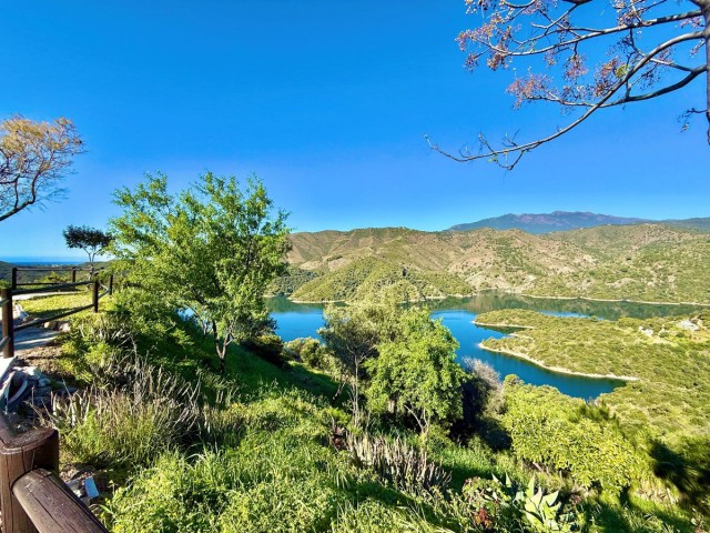 Villa avec 2 Chambres  à Istán