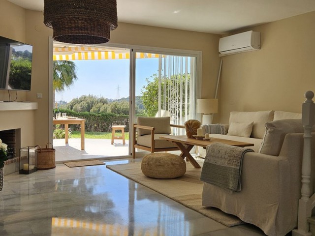 2 Makuuhuoneen Rivitalo Calahonda