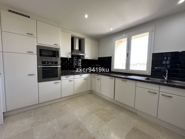 2 Bedrooms Apartment in Riviera del Sol