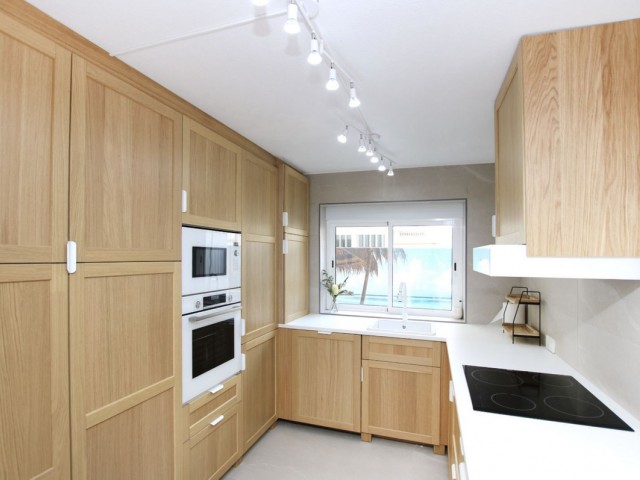 4 Bedrooms Apartment in Estepona