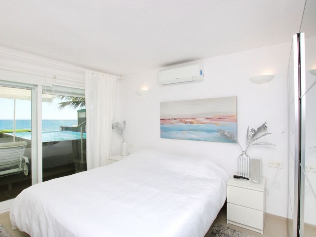 4 Bedrooms Apartment in Estepona