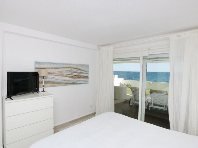 4 Bedrooms Apartment in Estepona