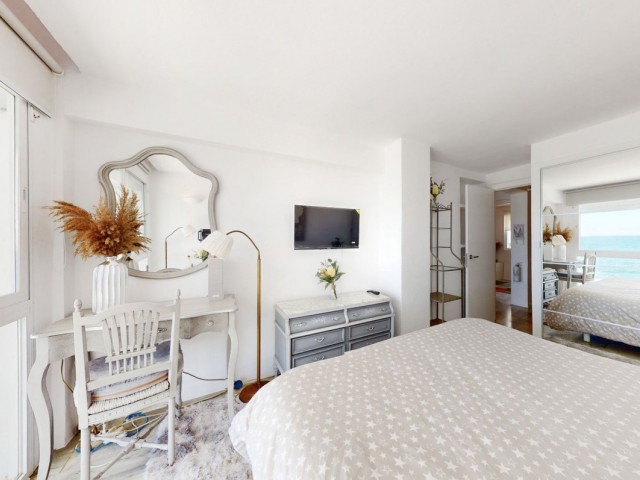 4 Bedrooms Apartment in Estepona