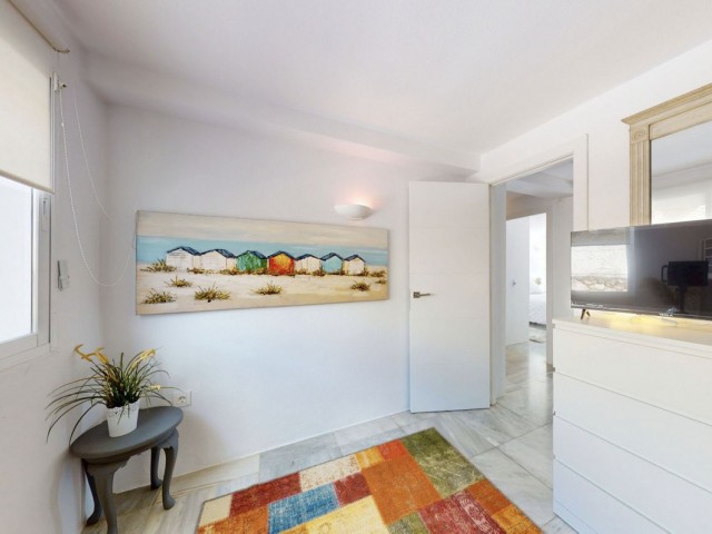 4 Bedrooms Apartment in Estepona