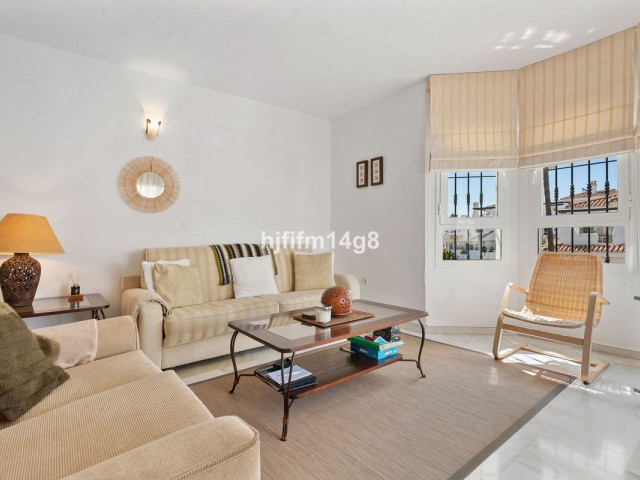 Kattohuoneisto Nueva Andalucía