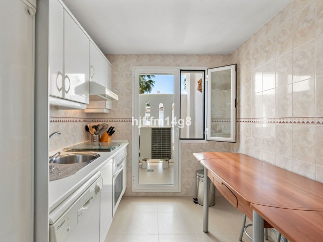 Kattohuoneisto Nueva Andalucía