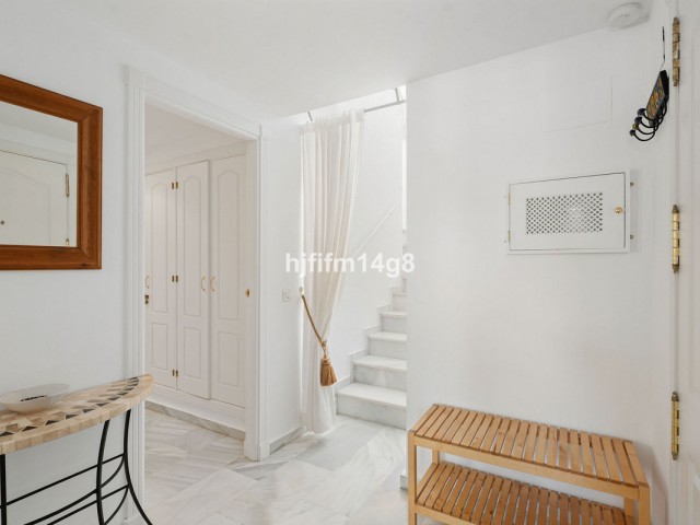 Kattohuoneisto Nueva Andalucía