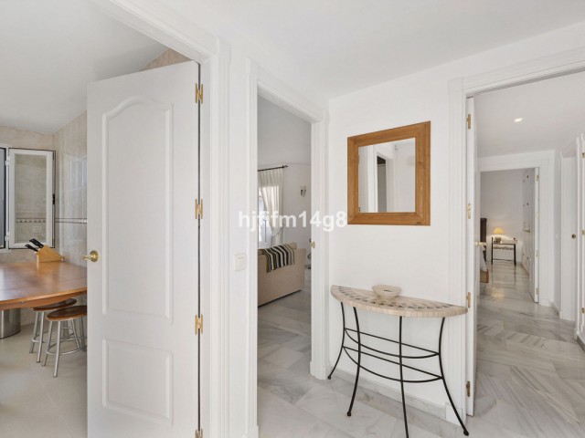 Kattohuoneisto Nueva Andalucía