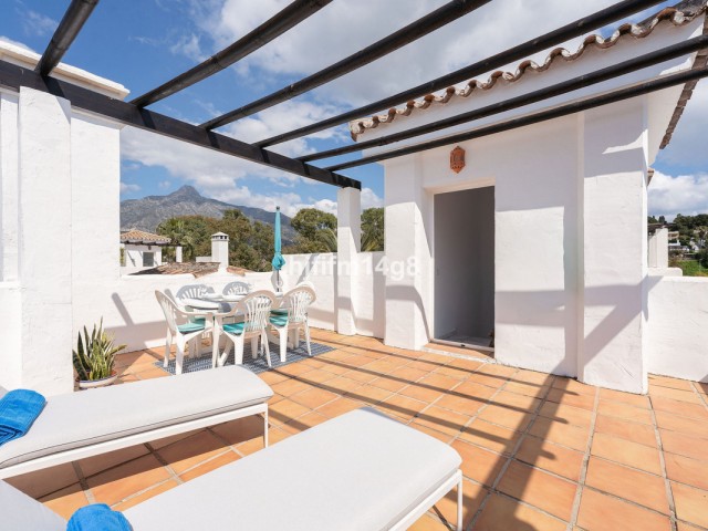 Kattohuoneisto Nueva Andalucía