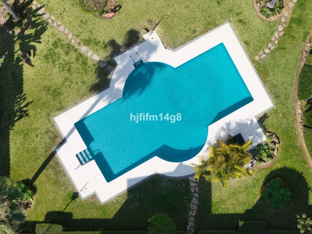 Kattohuoneisto Nueva Andalucía