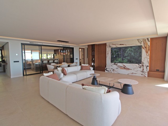 3 Bedrooms Apartment in Nueva Andalucía