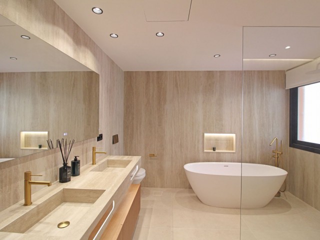 3 Bedrooms Apartment in Nueva Andalucía