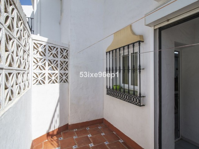3 Bedrooms Townhouse in Estepona
