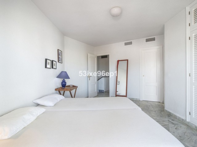 3 Bedrooms Townhouse in Estepona