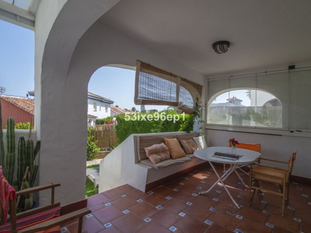 3 Bedrooms Townhouse in Estepona