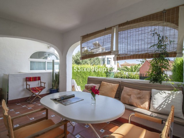 3 Bedrooms Townhouse in Estepona