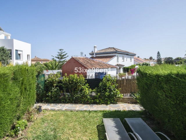 3 Bedrooms Townhouse in Estepona