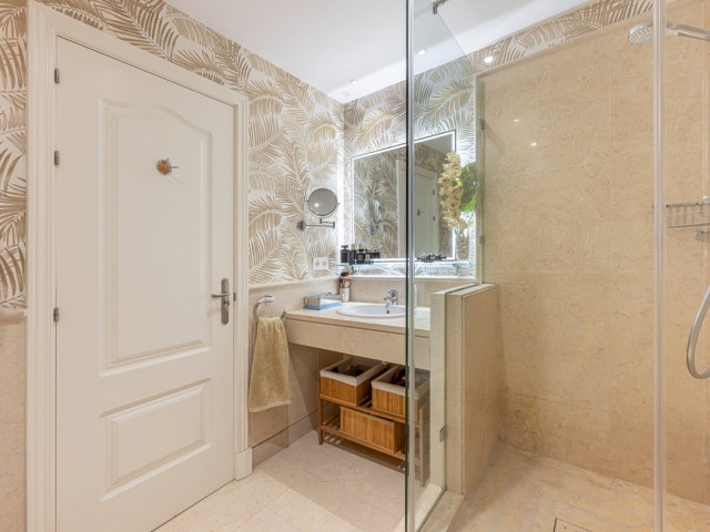 2 Bedrooms Apartment in Benahavís