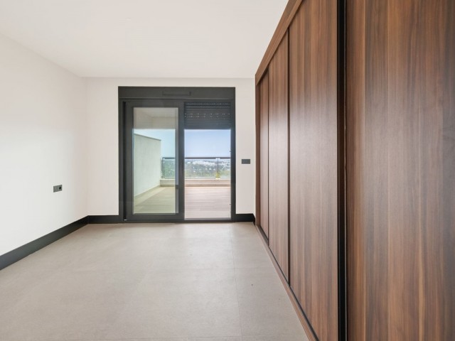 2 Bedrooms Apartment in Nueva Andalucía