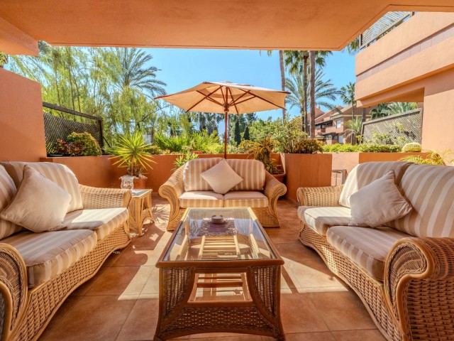 2 Bedrooms Apartment in Puerto Banús