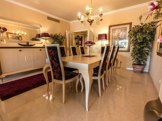 2 Bedrooms Apartment in Puerto Banús