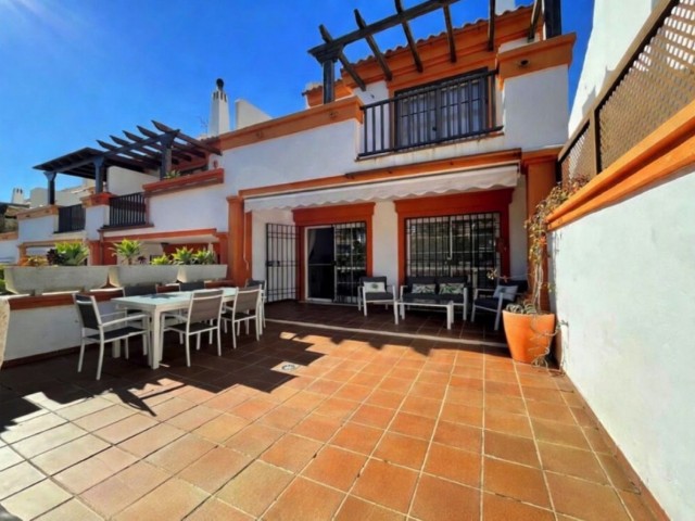 4 Bedrooms Townhouse in Marbella