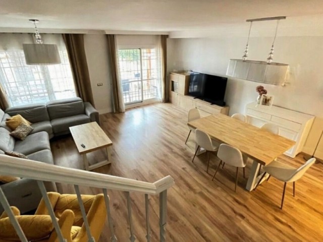 4 Bedrooms Townhouse in Marbella