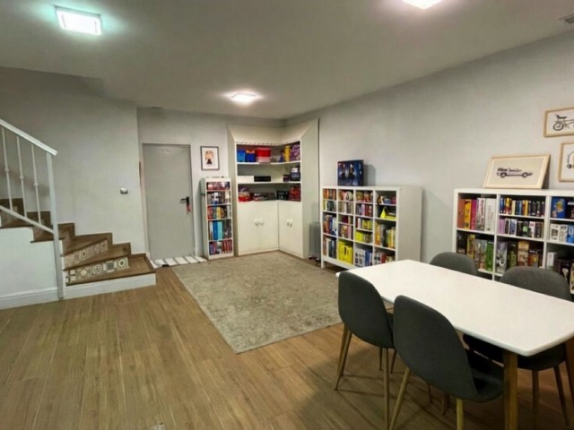 4 Bedrooms Townhouse in Marbella