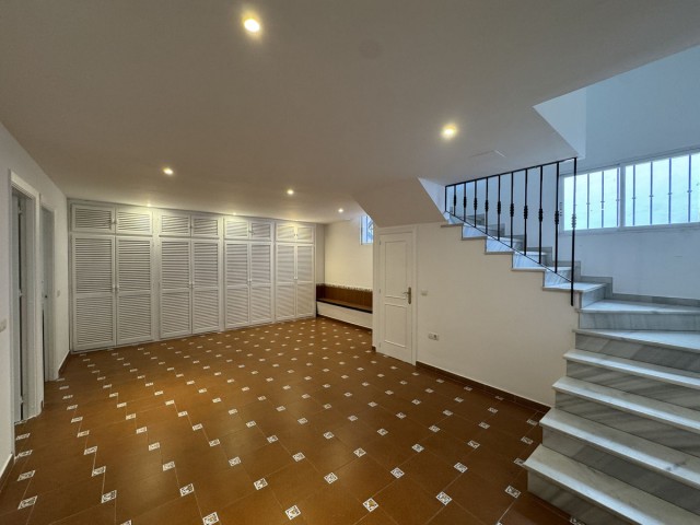 7 Bedrooms Townhouse in Marbella