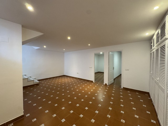 7 Bedrooms Townhouse in Marbella