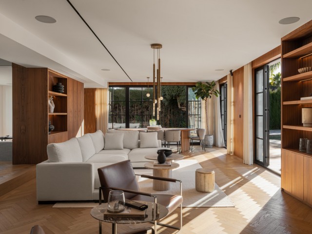 4 Bedrooms Villa in Nueva Andalucía