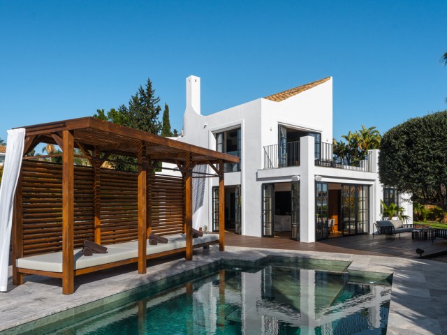 4 Schlafzimmer Villa in Nueva Andalucía