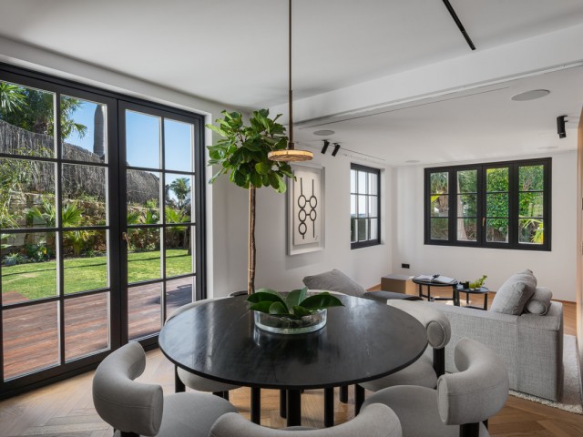 4 Schlafzimmer Villa in Nueva Andalucía