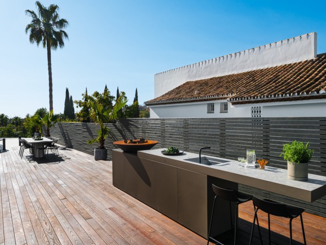 4 Schlafzimmer Villa in Nueva Andalucía