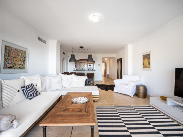 2 Bedrooms Apartment in Benalmadena