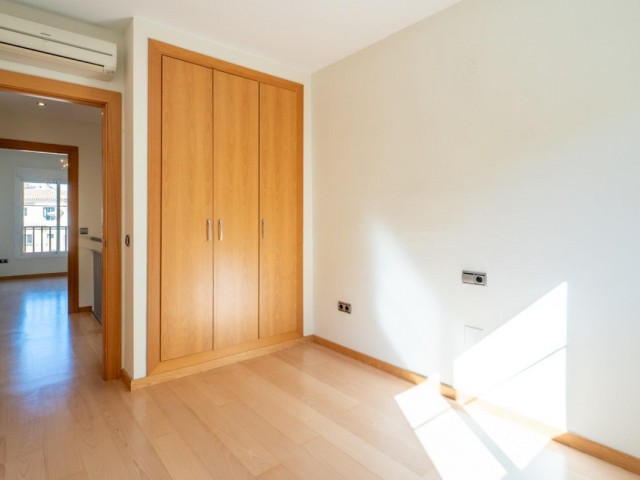 4 Bedrooms Townhouse in Los Pacos