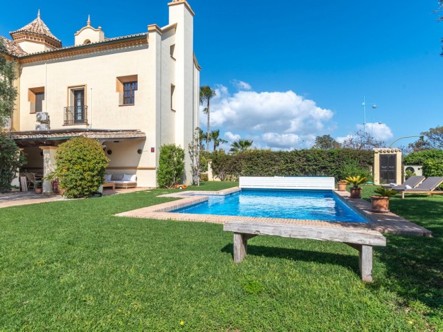 5 Schlafzimmer Villa in San Pedro de Alcántara