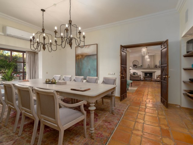 5 Schlafzimmer Villa in San Pedro de Alcántara