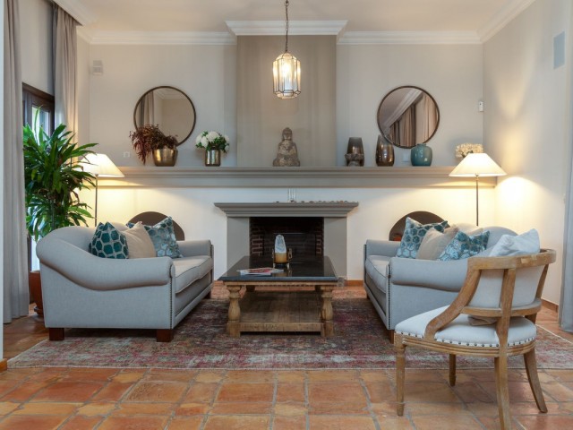 5 Bedrooms Villa in San Pedro de Alcántara