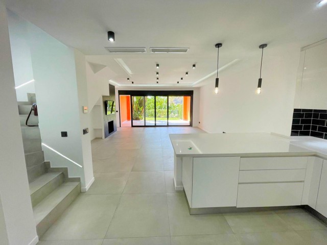 3 Soveroms Rekkehus i El Paraiso